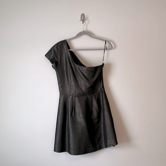 Black and gold patterned party dress from French Connection - Picture 1 of 4